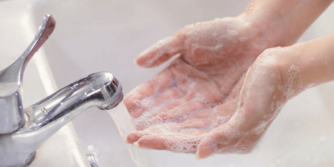 Често ли миете ръцете си и кожата ви винаги е суха? Дерматолог разкрива гениален трик за избор на сапун